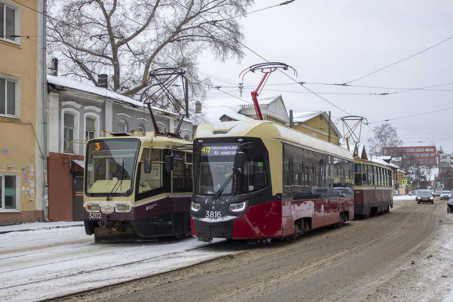 Nyizsnij Novgorod, BKM T811 "MiNiN" — 3816