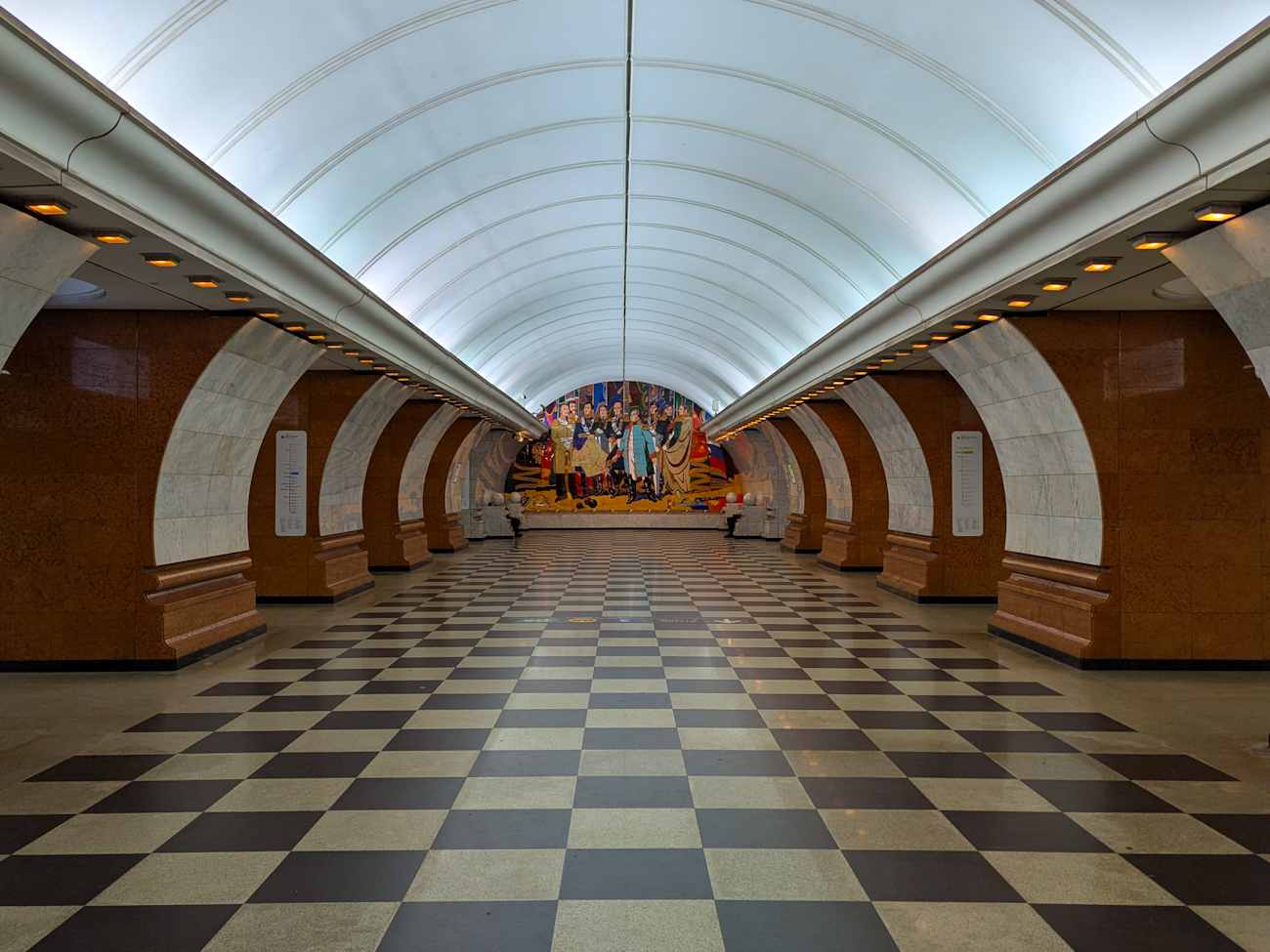 Москва — Метрополитен — [3] Арбатско-Покровская линия