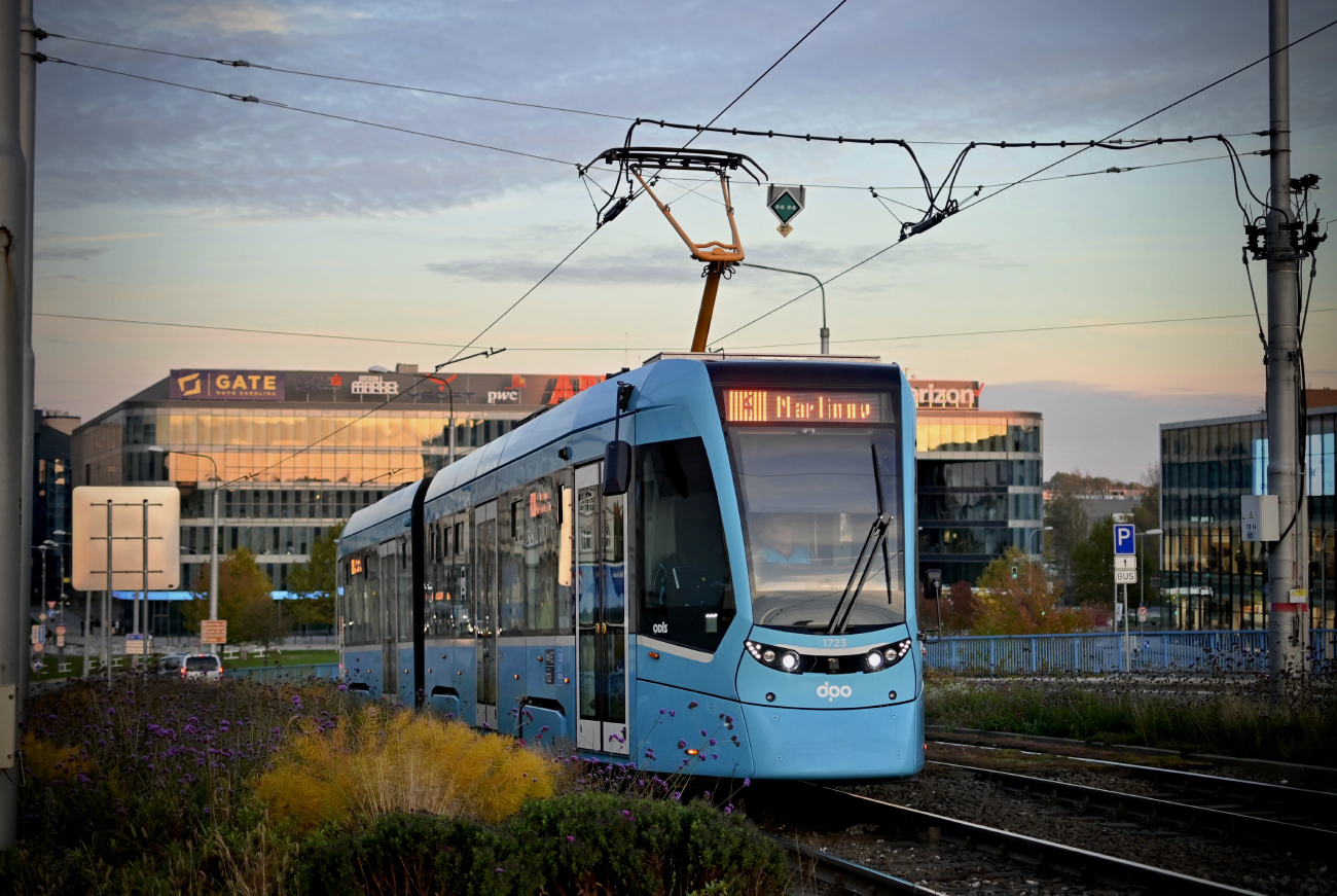 Острава, Stadler Tango NF2 № 1723