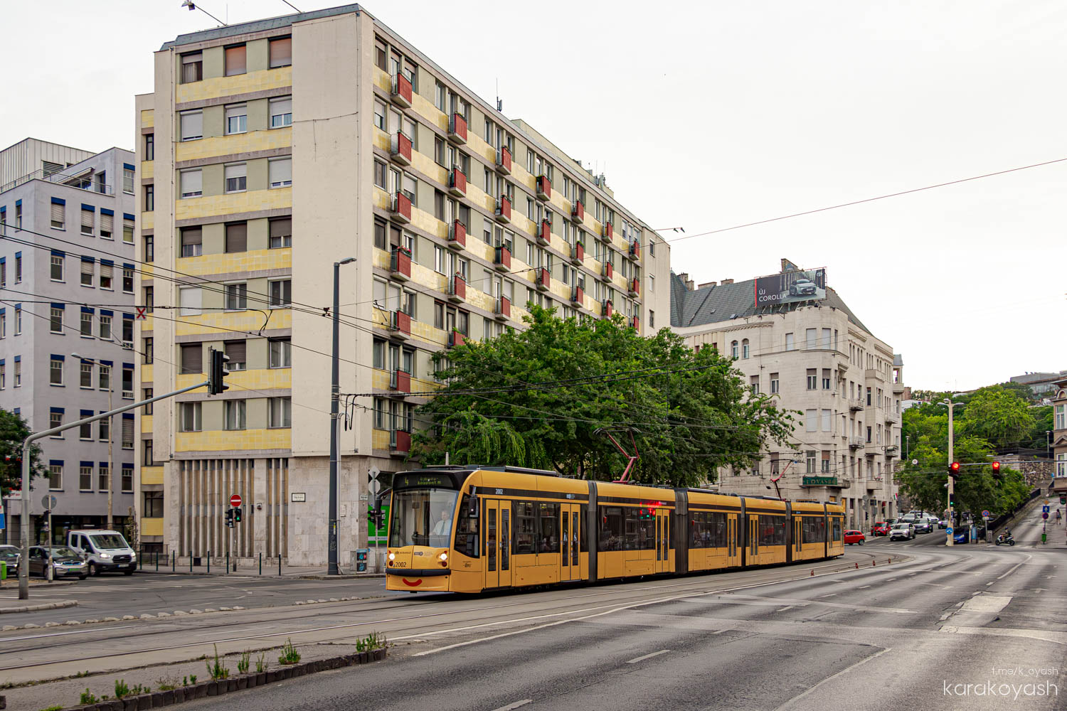 Будапешт, Siemens Combino Supra NF12B № 2002