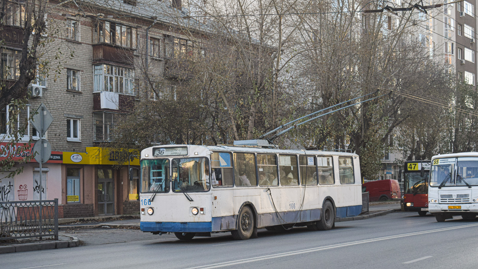 Екатеринбург, ЗиУ-682Г [Г00] № 166