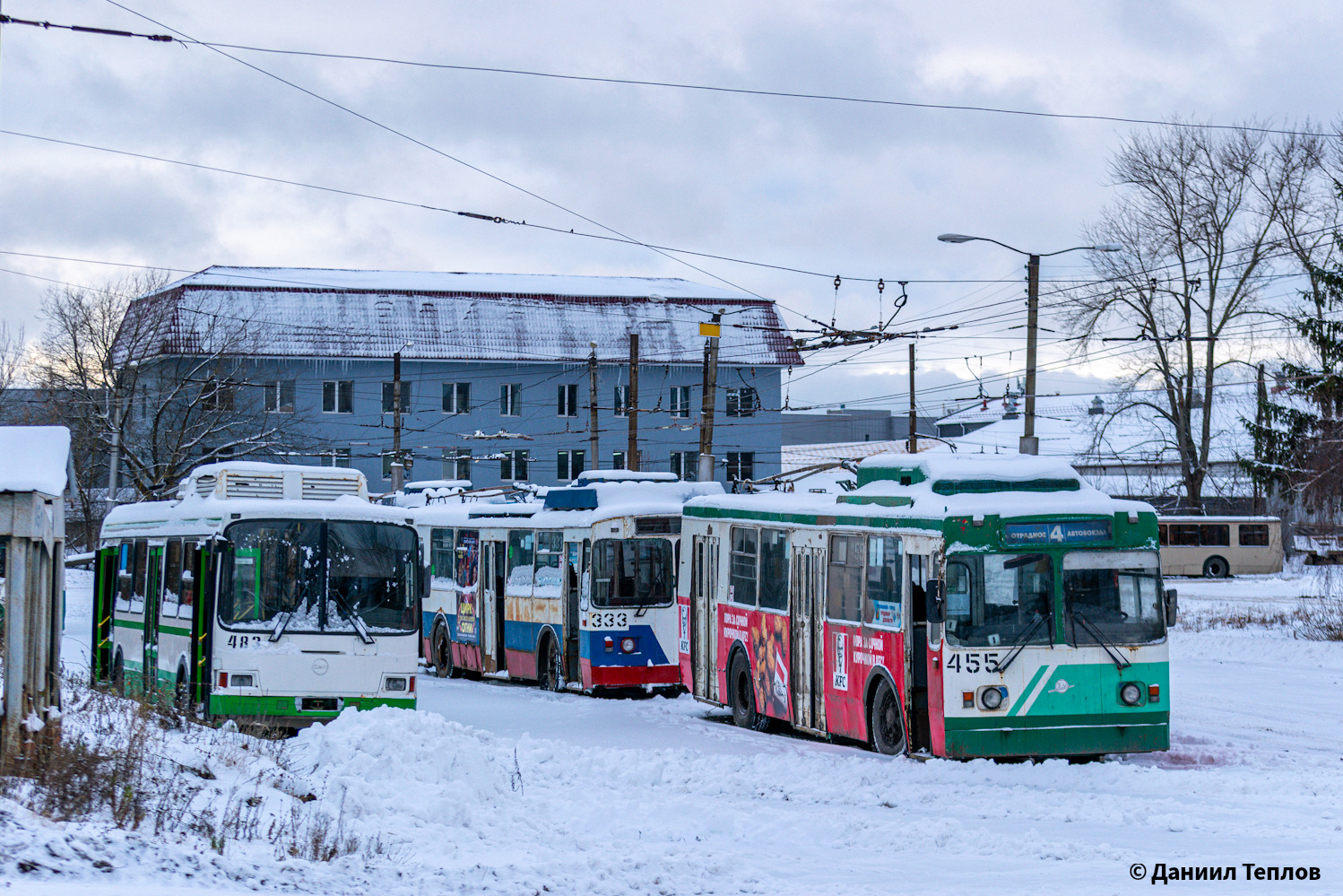 Иваново, ЛиАЗ-5280 № 483; Иваново, ЗиУ-682ГМ1 № 455