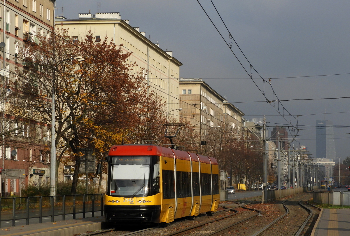 Варшава, PESA Swing 120Na № 3142