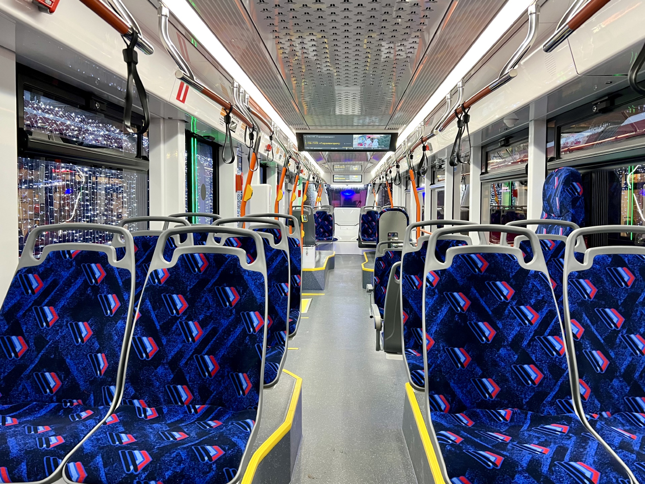 Санкт-Петербург, 71-911ЕМ «Львёнок» № 0304