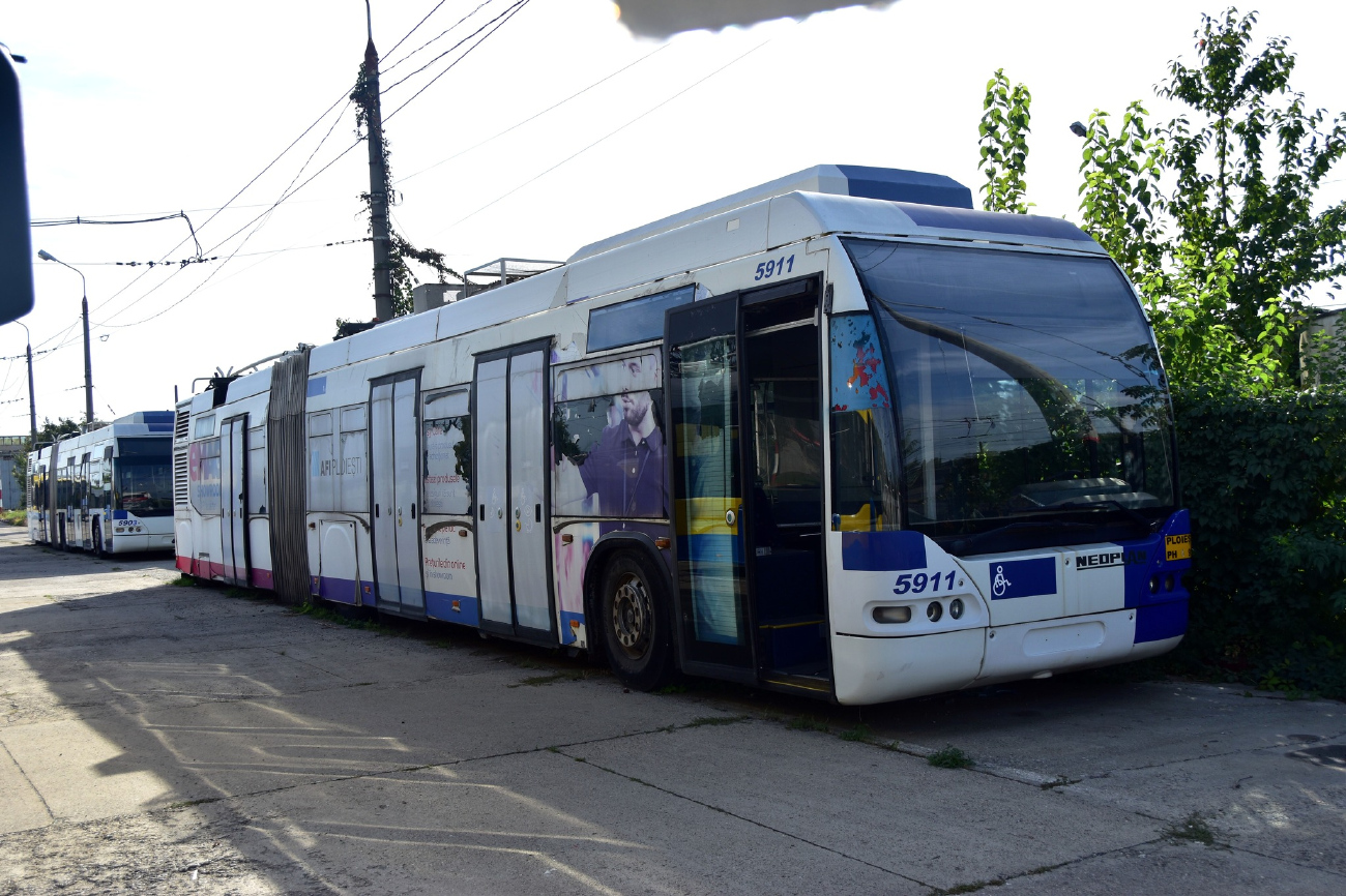 Ploiești, Neoplan 361 N6121 N°. 5911
