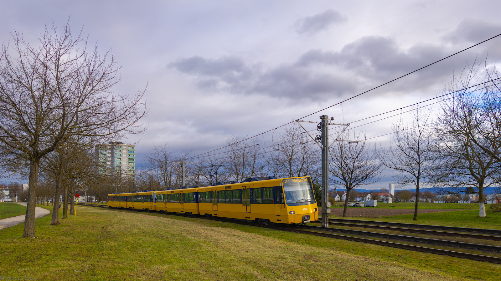Stuttgart, Duewag DT8.11 # 3353