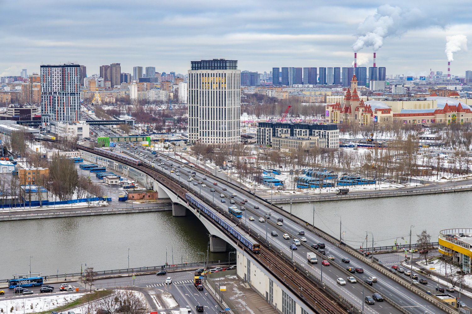 Moscova — Metro — [2] Zamoskvoretskaya Line; Moscova — Views from a height