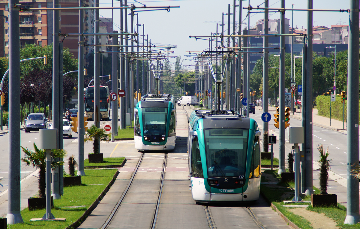 Барселона, Alstom Citadis 302 № 06; Барселона, Alstom Citadis 302 № 07; Барселона — Линии и инфраструктура трамвая