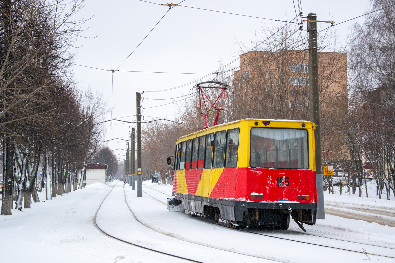 Нижнекамск, 71-605 (КТМ-5М3) № 106