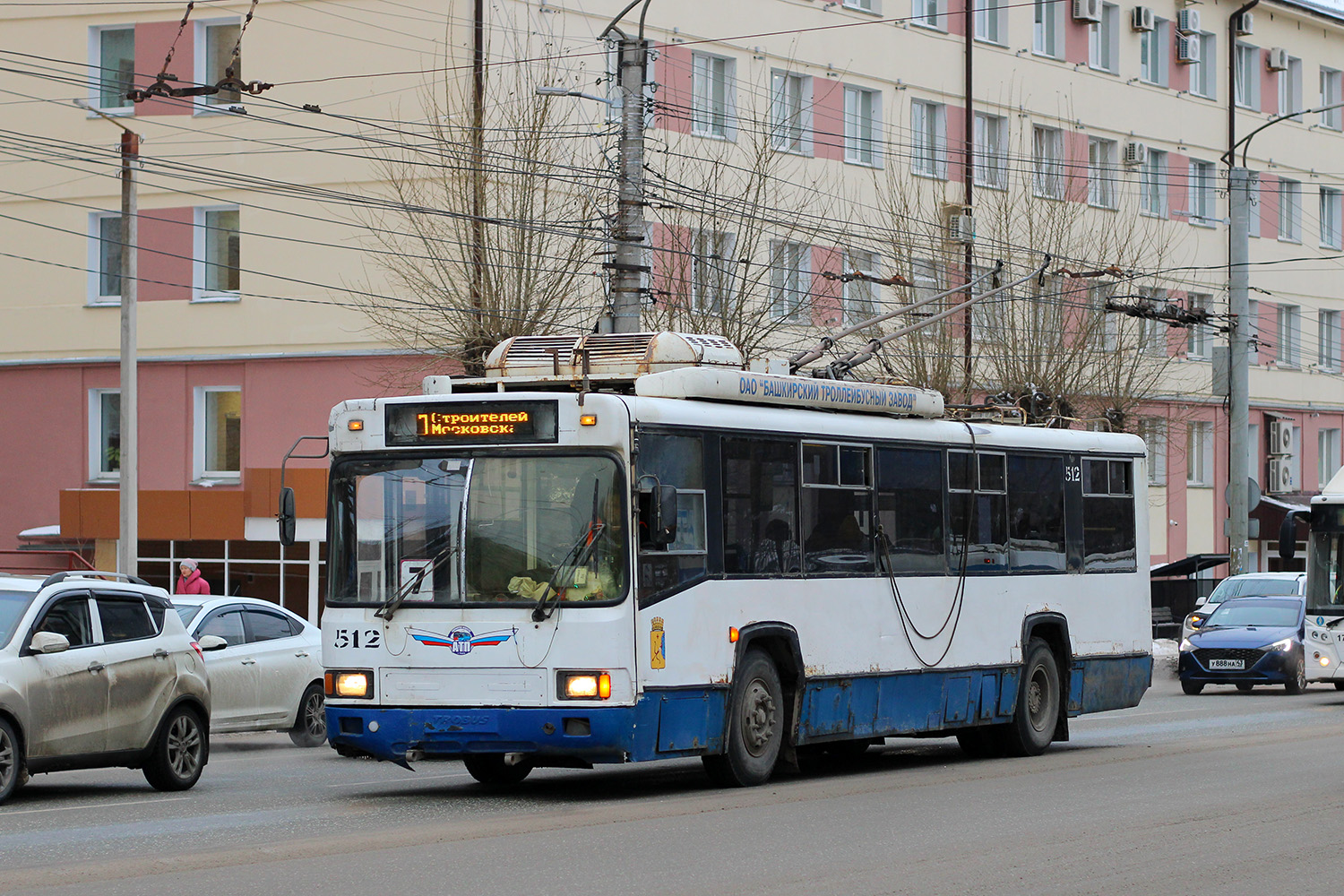 Киров, БТЗ-52764Р № 512