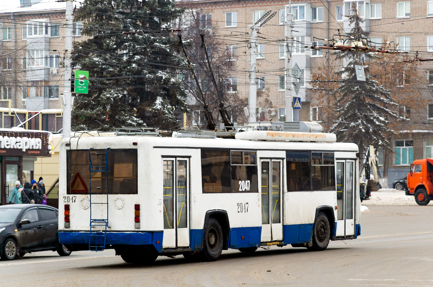 Уфа, БТЗ-52761Т № 2047