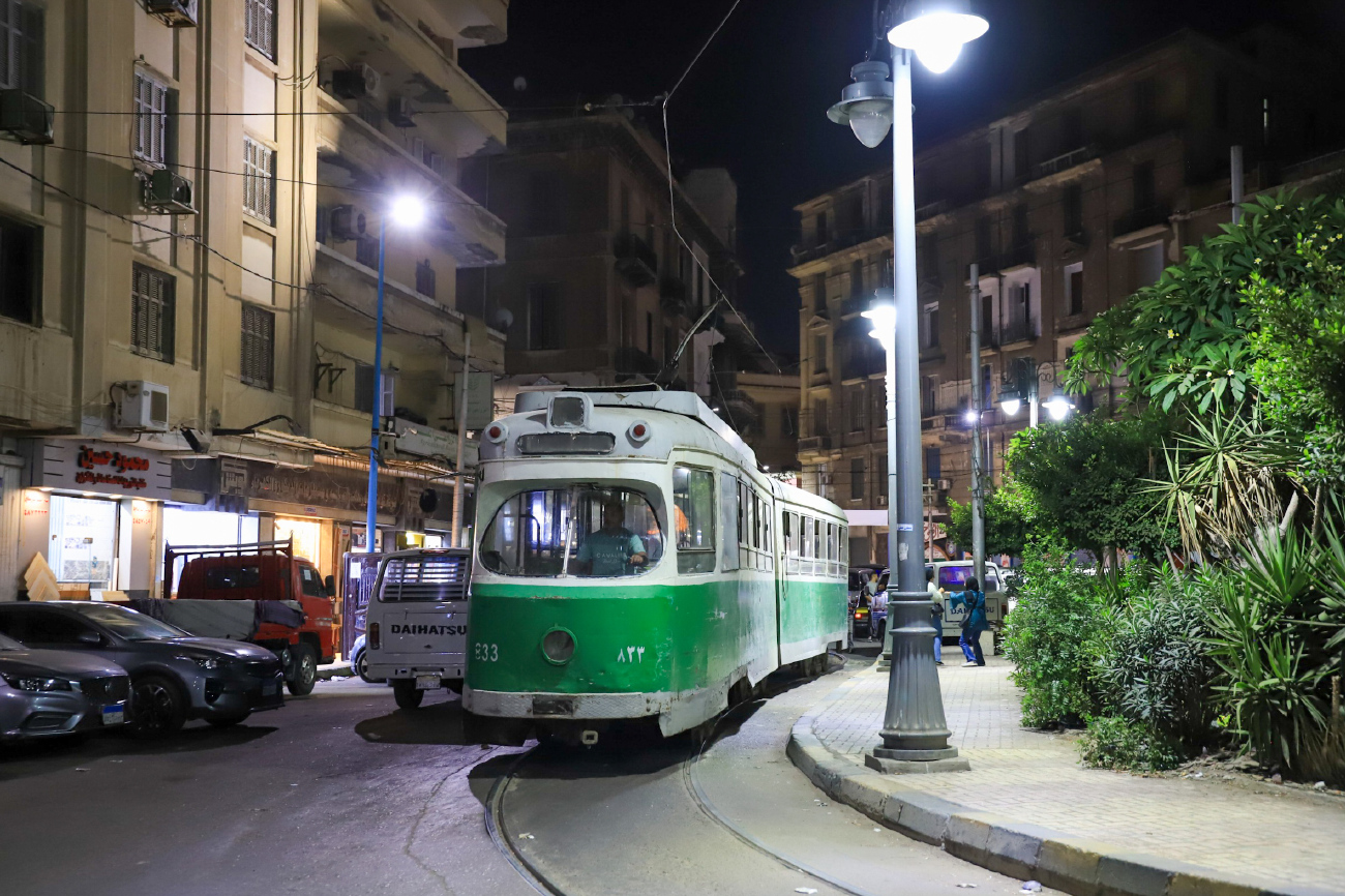 Александрия, Duewag GT6 № 833