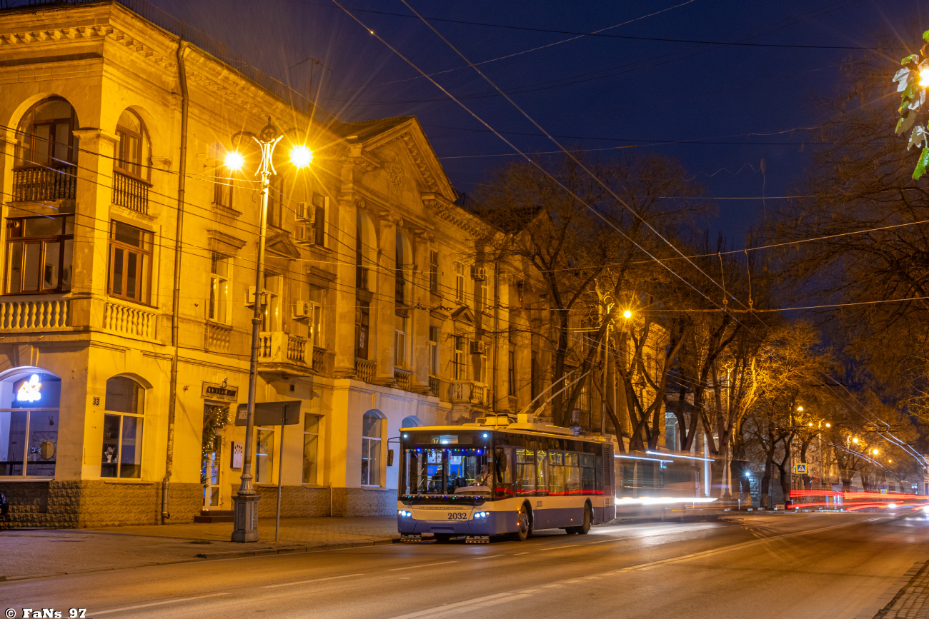 Севастополь, ЛАЗ E183A1 № 2032