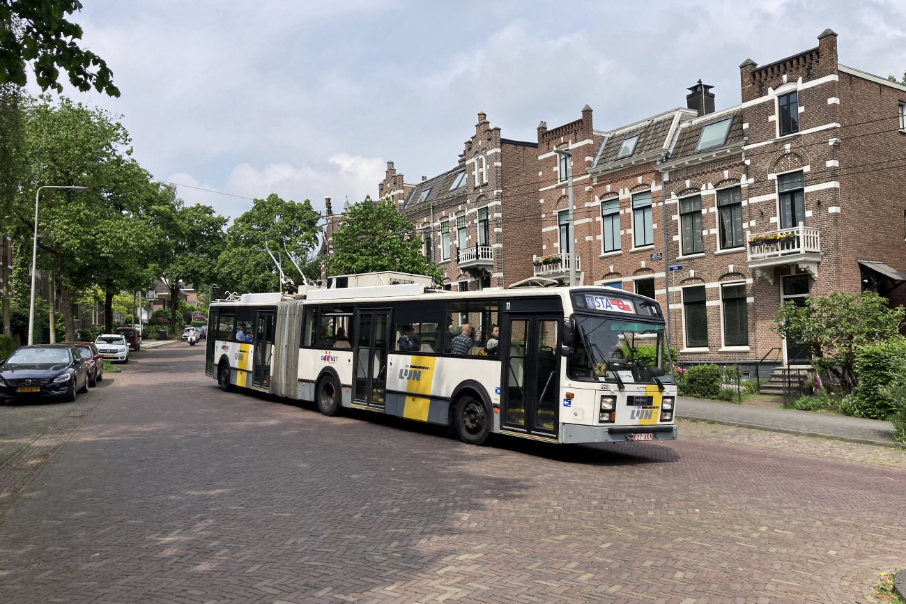 Арнем, Van Hool AG 280T № 11 (228)