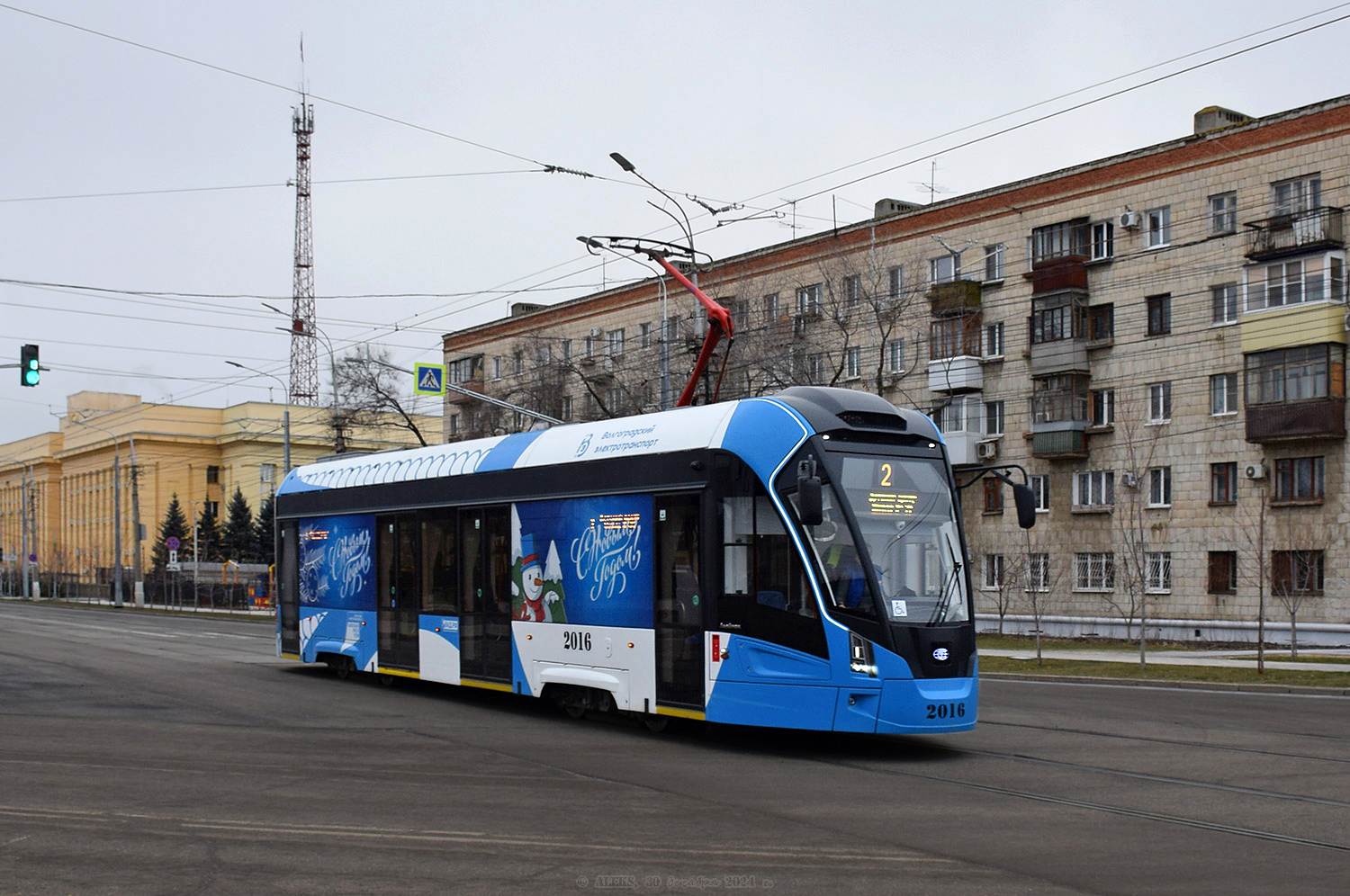 Волгоград, 71-911ЕМ «Львёнок» № 2016