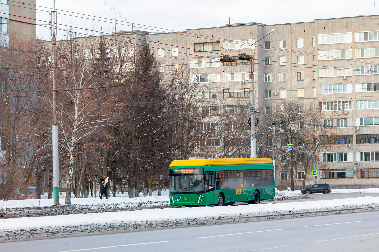 Пенза, УТТЗ-6241.01 «Горожанин» № 2387