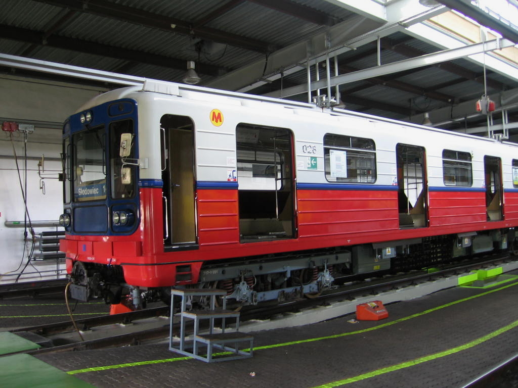 Варшава, 81-572 № 028