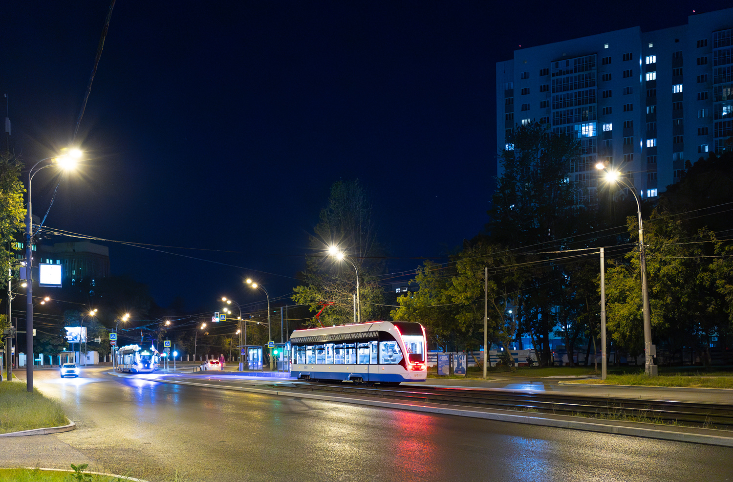 Moskva, 71-911EM “Lvyonok” č. 30605