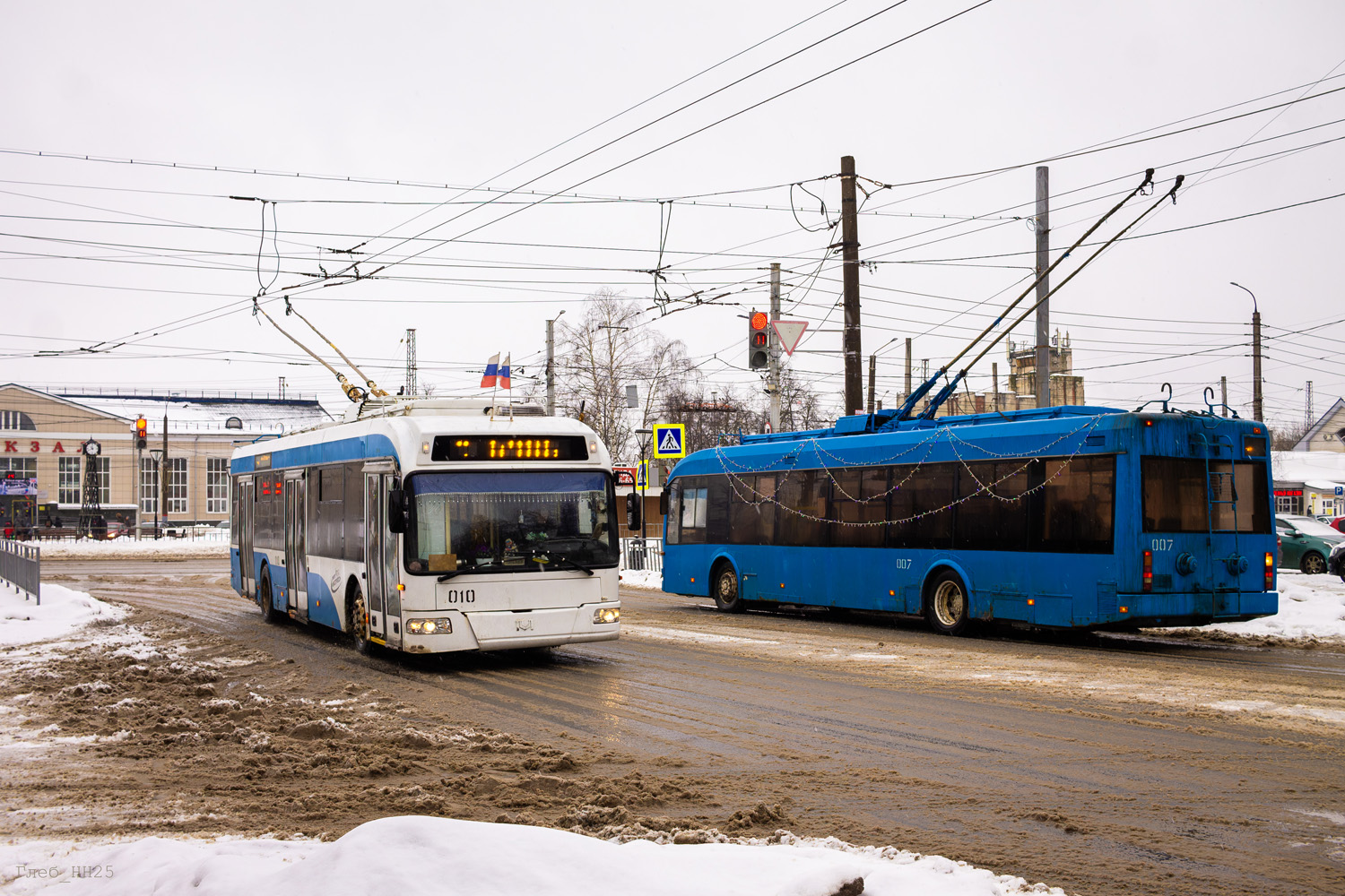 Дзержинск, БКМ 321 № 010; Дзержинск, СВАРЗ-6235.01 (БКМ 32100М) № 007