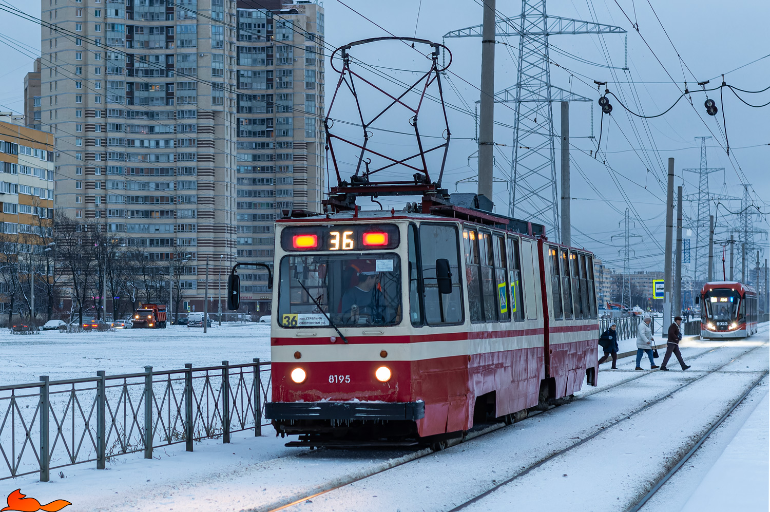Санкт-Петербург, ЛВС-86К № 8195