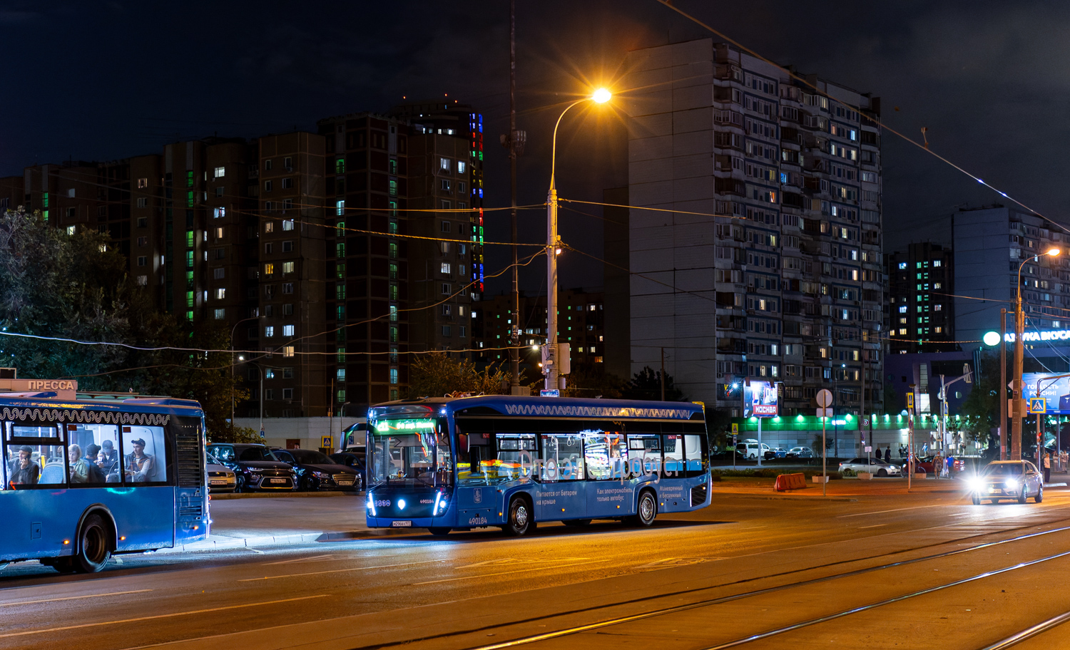 Москва, КАМАЗ-6282 № 490184