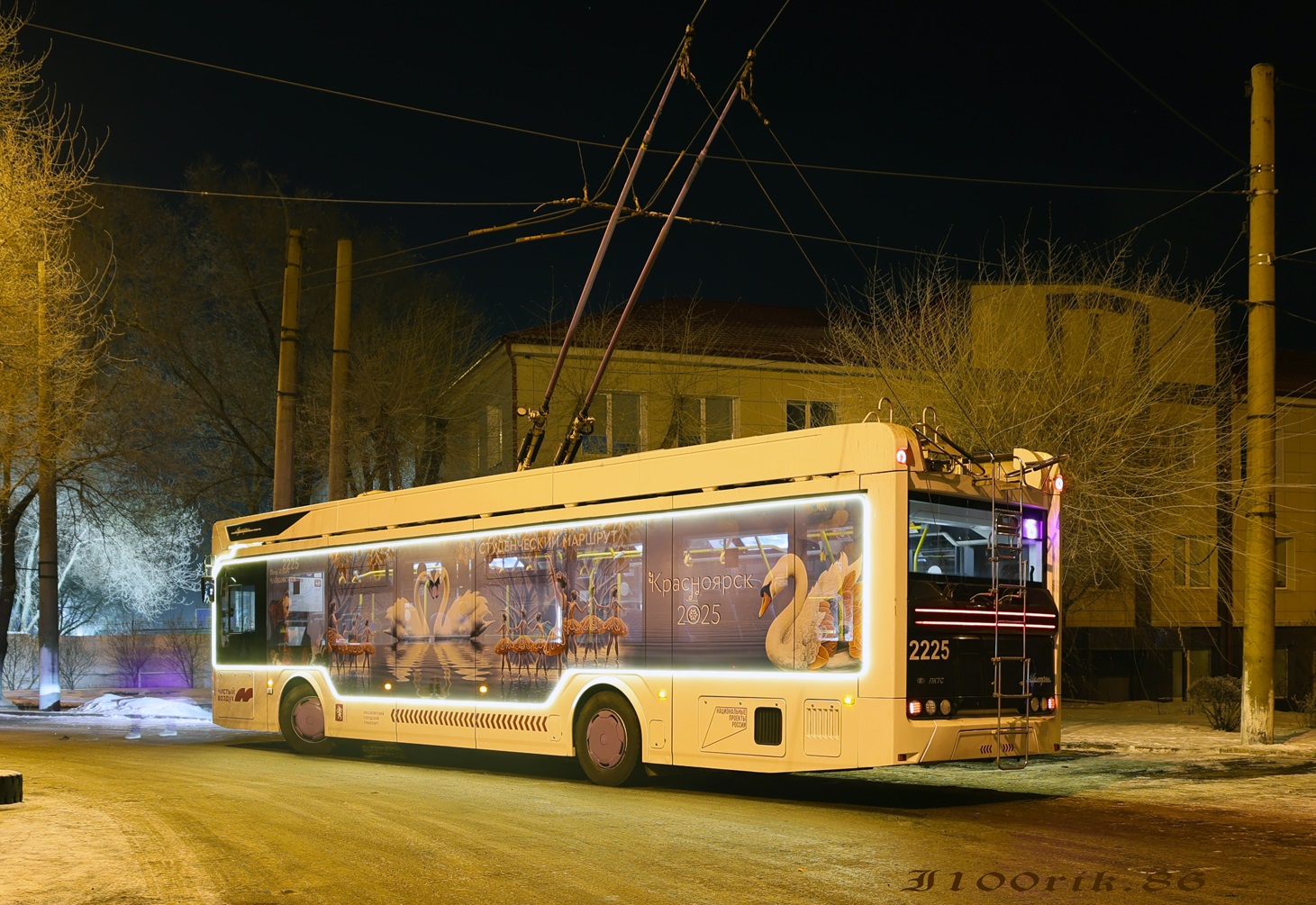 Красноярск, ПКТС-6281.01 «Адмирал» № 2225; Красноярск — Вечерние фотографии