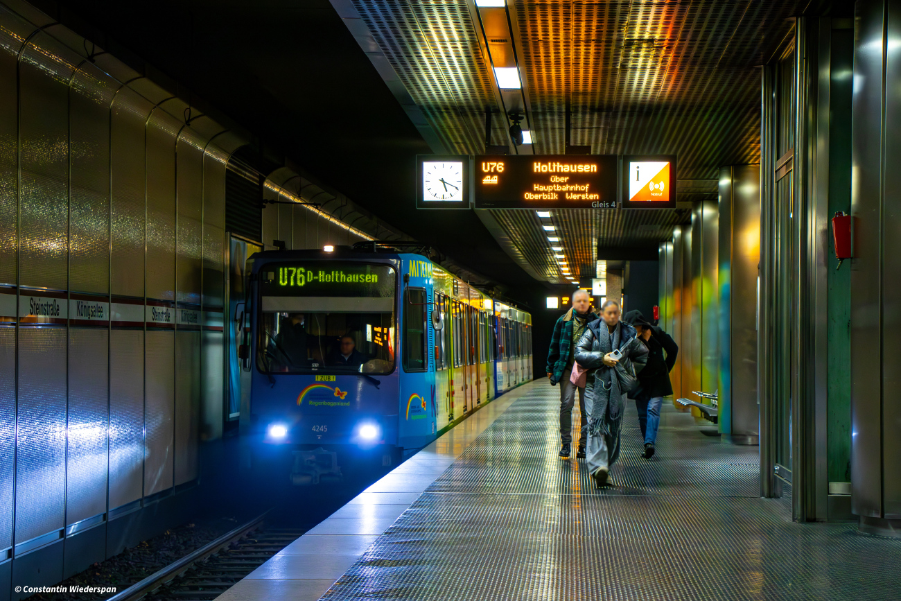 Дюссельдорф, Duewag B80D № 4245