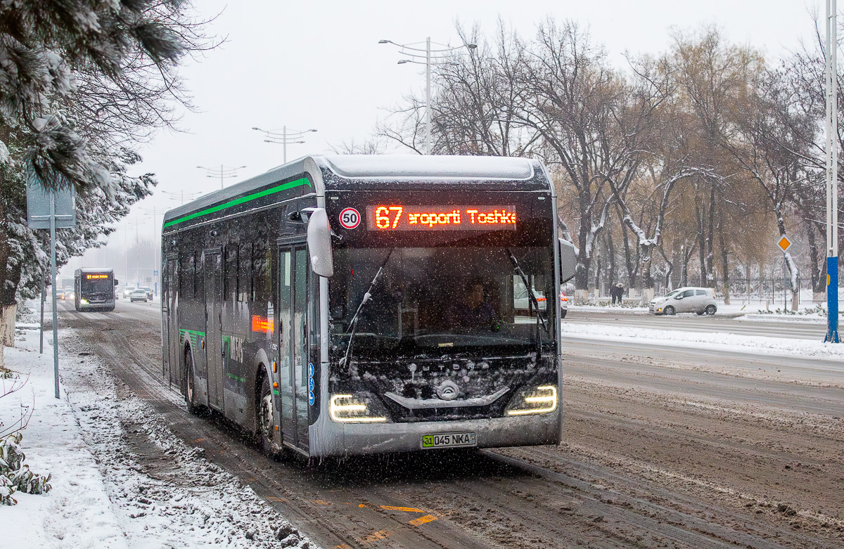 Ташкент, Yutong ZK6126BEVG № 08545