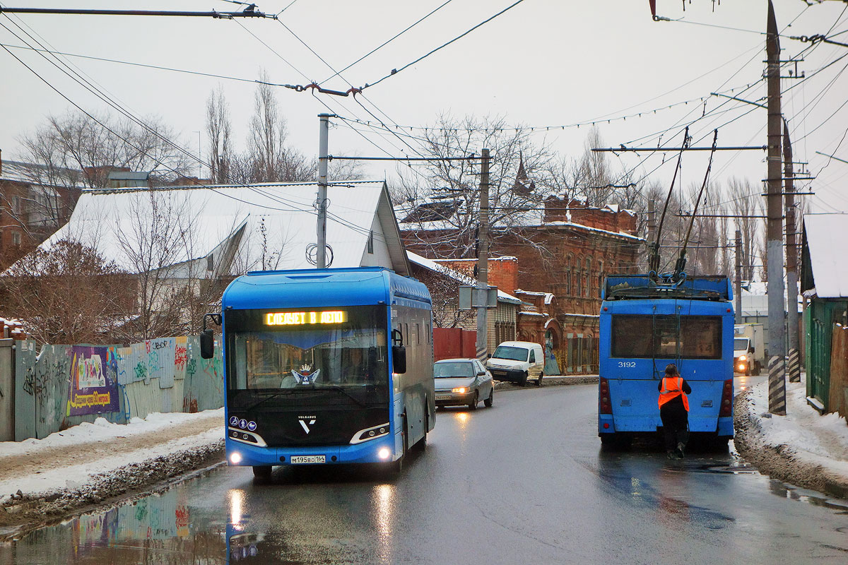 Энгельс, Volgabus-5270.E0 № М 195 ВО 164
