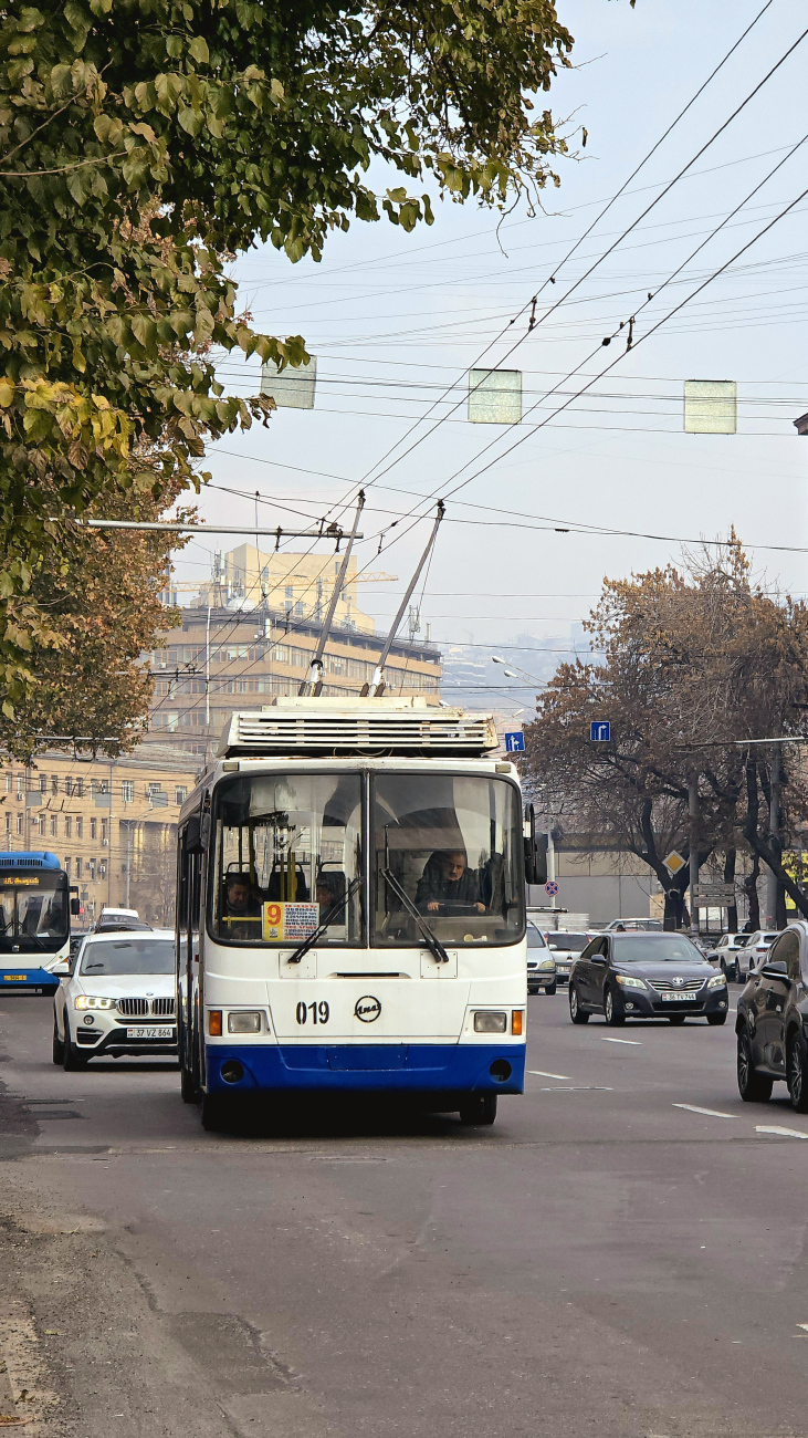 Ереван, ЛиАЗ-52803 (ВЗТМ) № 019