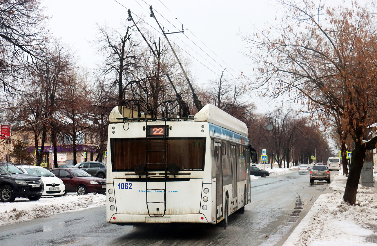 Уфа, УТТЗ-6241.01 «Горожанин» № 1062