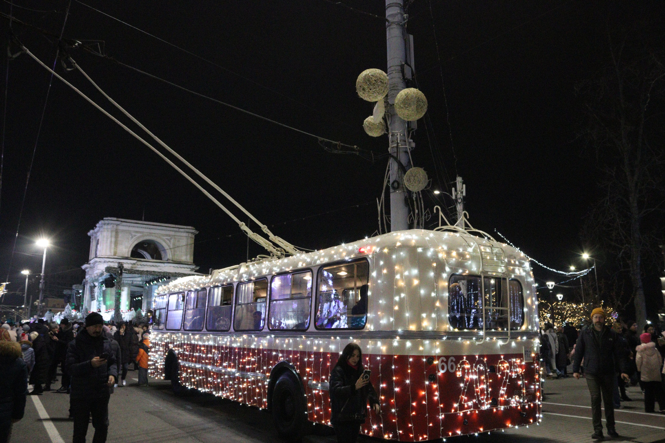 Кишинёв, ЗиУ-5Д № 66