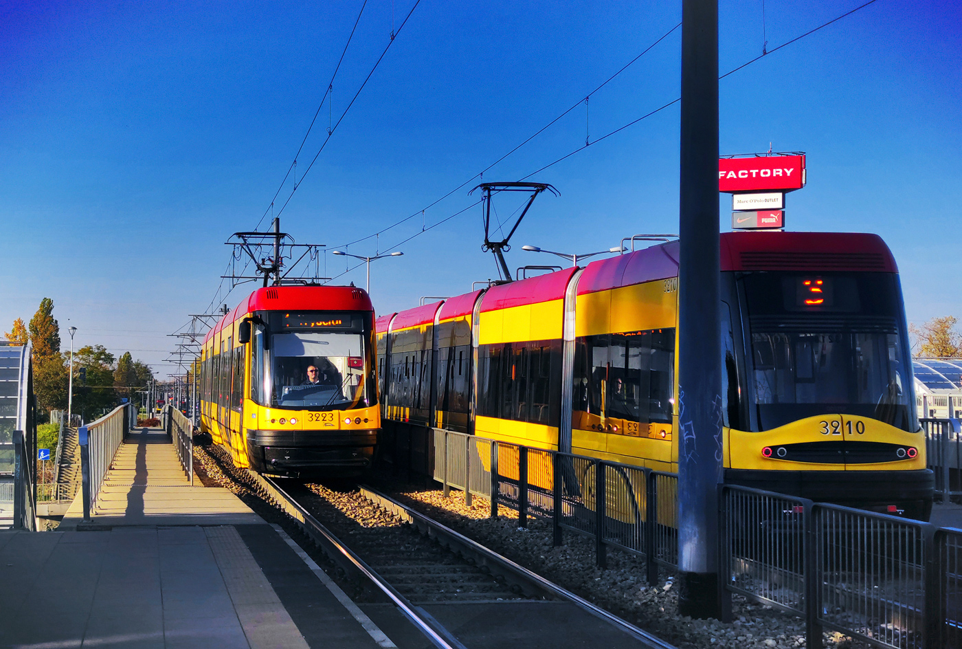 Warsaw, PESA Swing 120Na Br. 3223