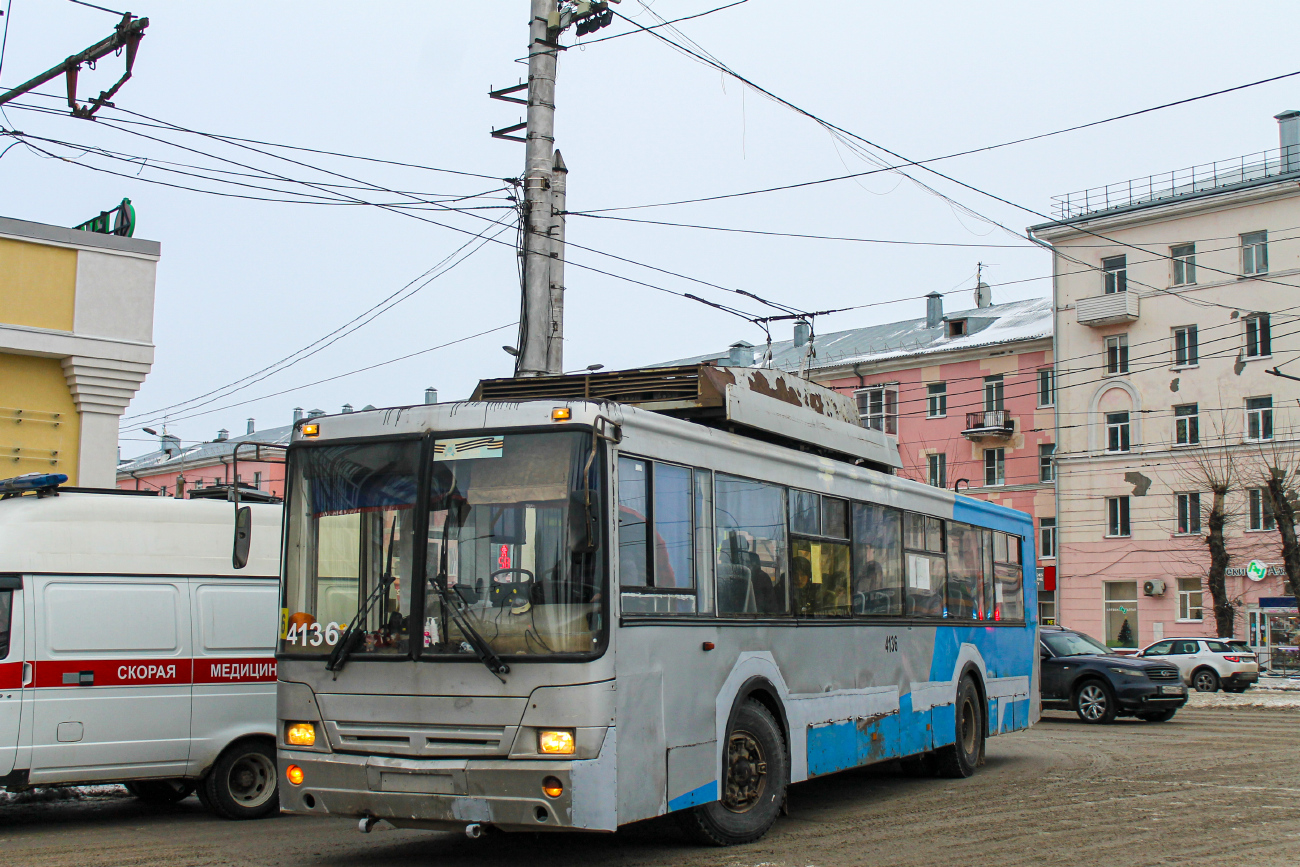 Барнаул, СТ-6217М № 4136