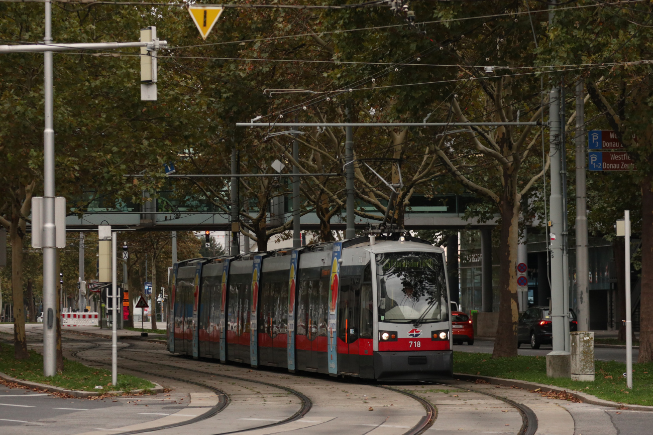 Вена, Siemens ULF-B1 № 718