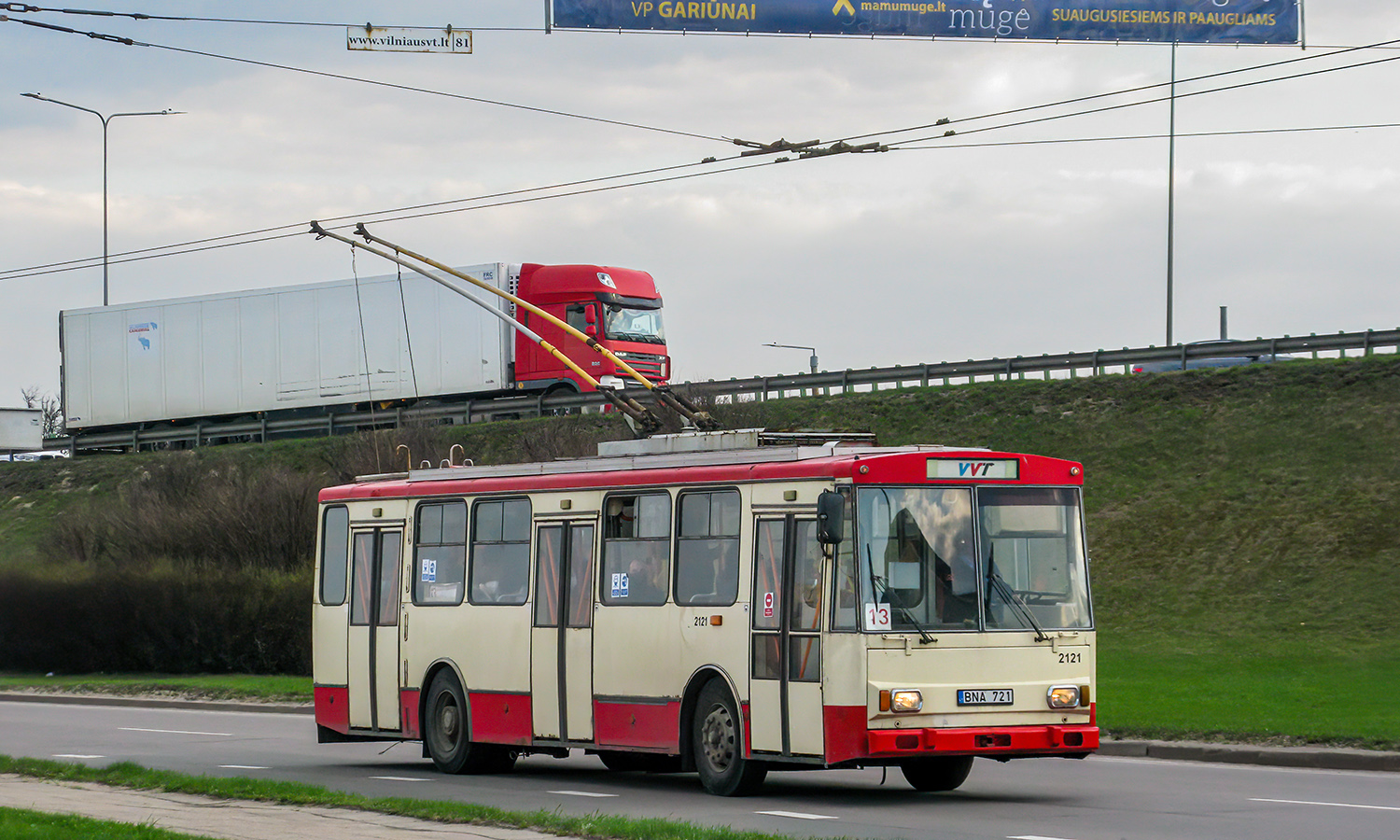 Вильнюс, Škoda 14Tr10/6 № 2121