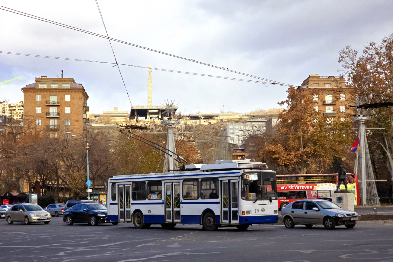Ереван, ЛиАЗ-52803 (ВЗТМ) № 019