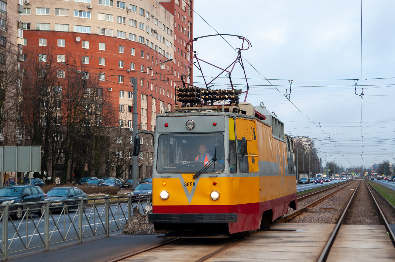 Санкт-Петербург, ЛМ-68М № С-3858