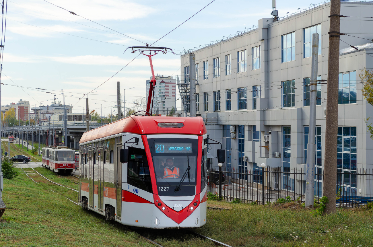 Самара, БКМ Т811 № 1227