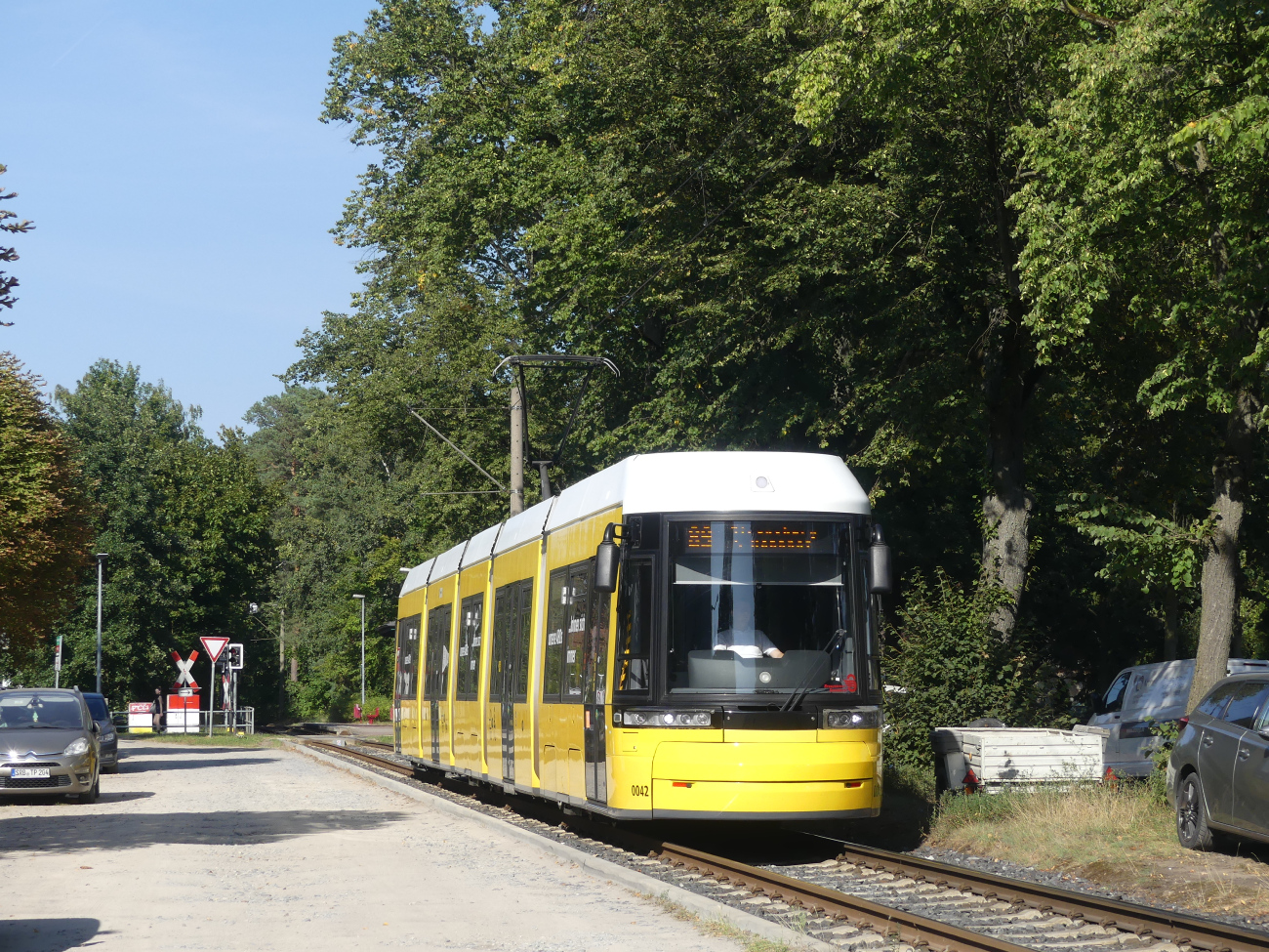 Штраусберг, Bombardier Flexity Berlin (GT6-08ZR/F6Z) № 0042