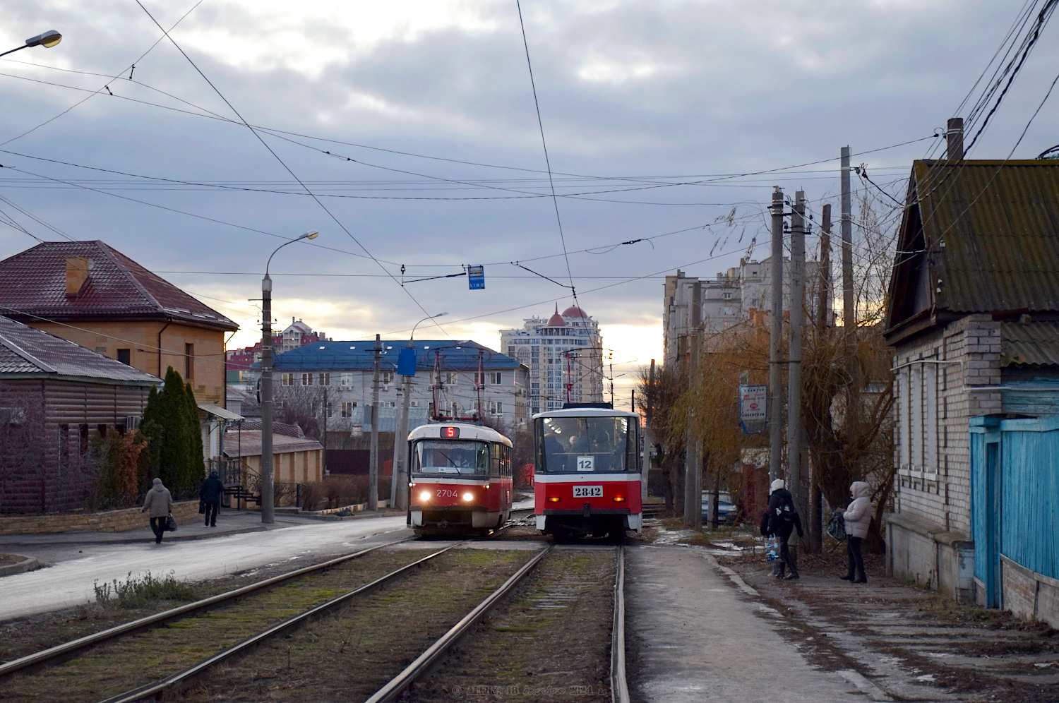 Volgograd, Tatra T3SU # 2704; Volgograd, Tatra T6B5SU # 2842