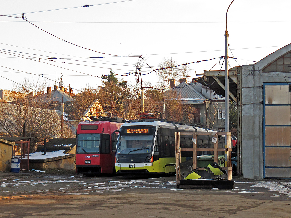 Львов, ACMV/ABB/Duewag Be 4/8 № 1245; Львов, Electron T5L64 № 1219
