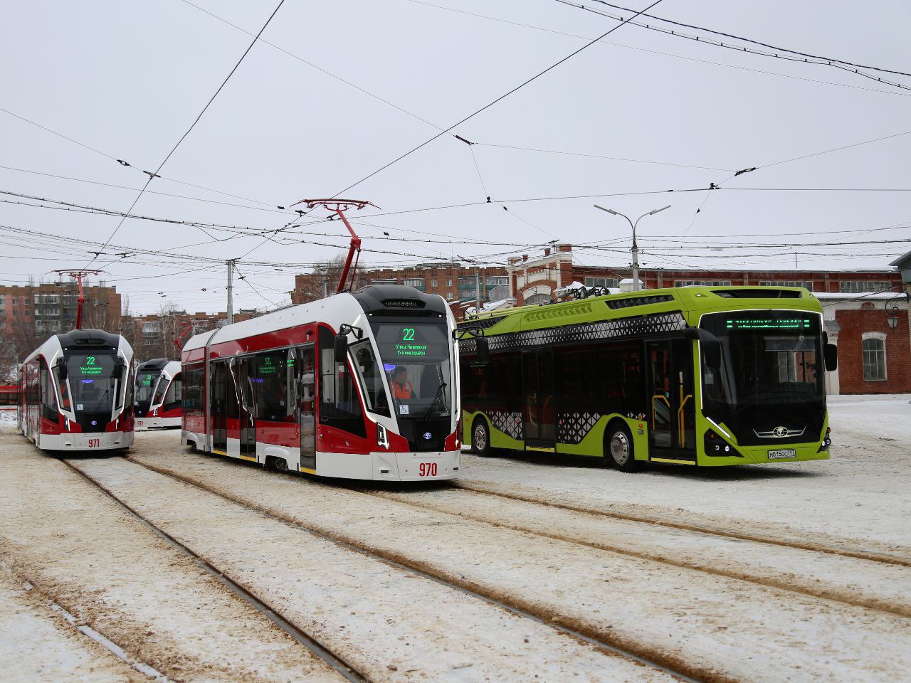 Самара, 71-931М «Витязь-М» № 970; Самара, ПКТС-62181 «Генерал» № М 015 ОС 797; Самара — Городское трамвайное депо; Самара — Новые трамваи 71-931М "Витязь-М"
