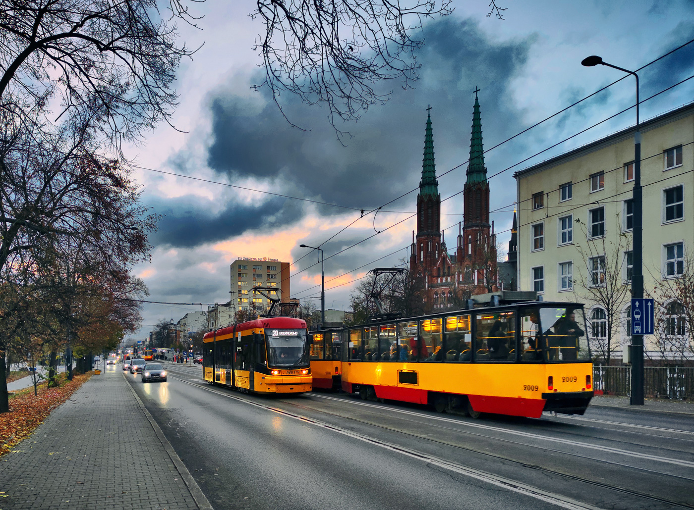 Варшава, PESA Jazz 134N № 3801; Варшава, Konstal 105Ni № 2009