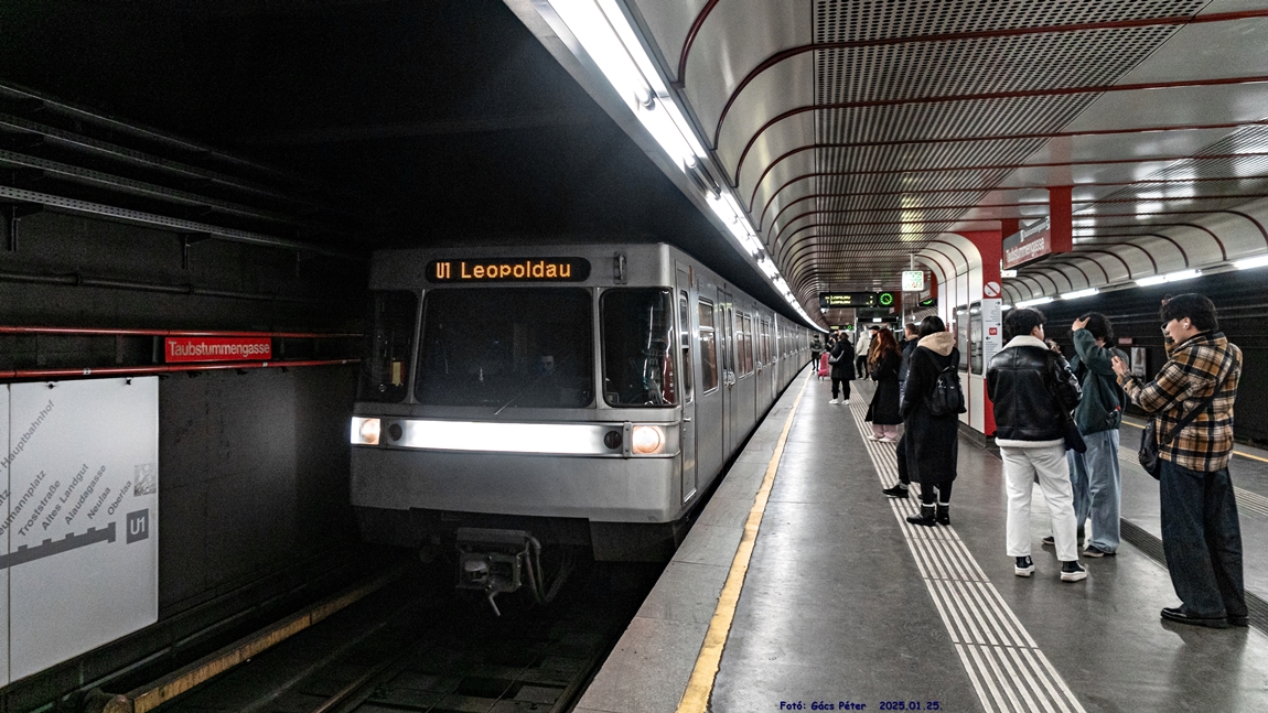 Вена, SGP Type U11 № 2293; Вена — U-Bahn — линия U1