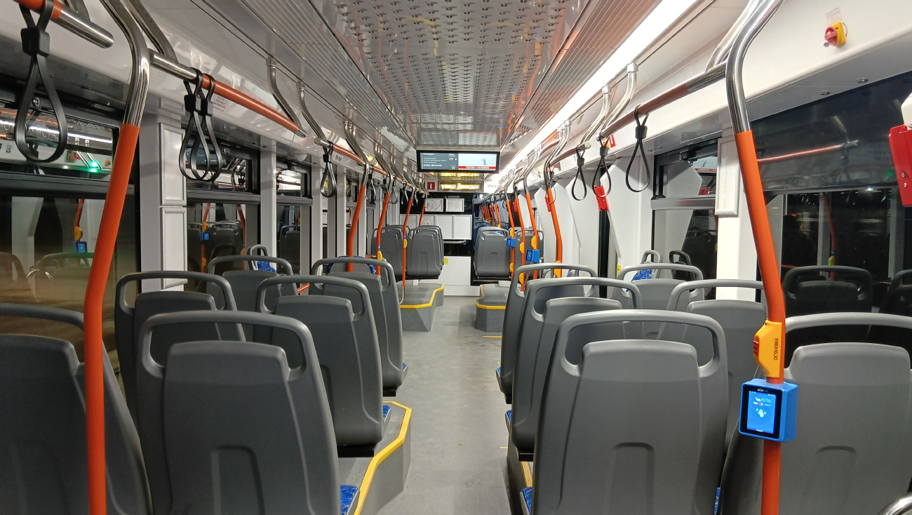 Волгоград, 71-911ЕМ «Львёнок» № 2001