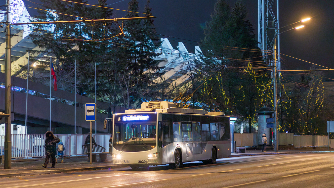 Красноярск, ВМЗ-5298.01 «Авангард» № 2029; Красноярск — Вечерние фотографии