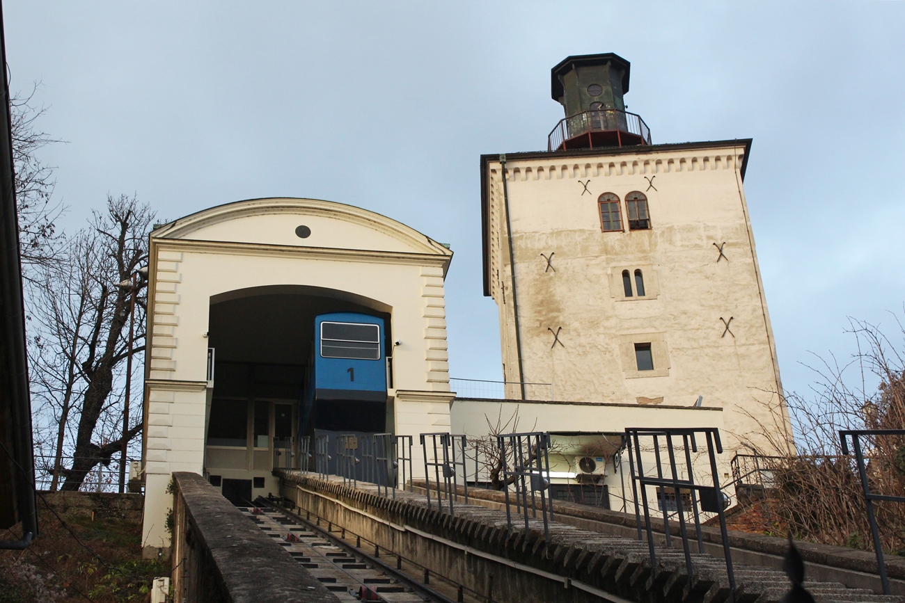 Zagreb, Korneuburg Nr. 1; Zagreb — Funicular
