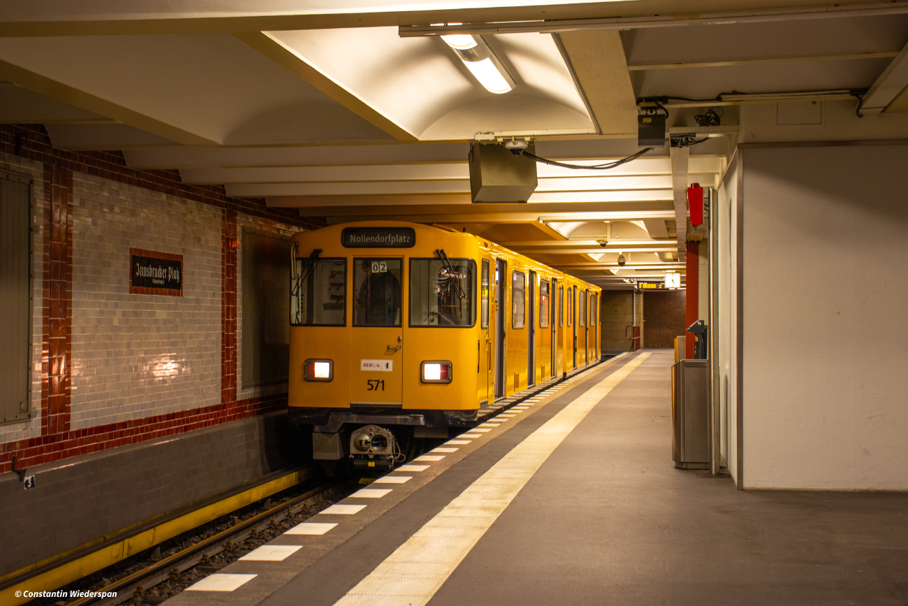 Берлин, BVG A3L92.2 № 571