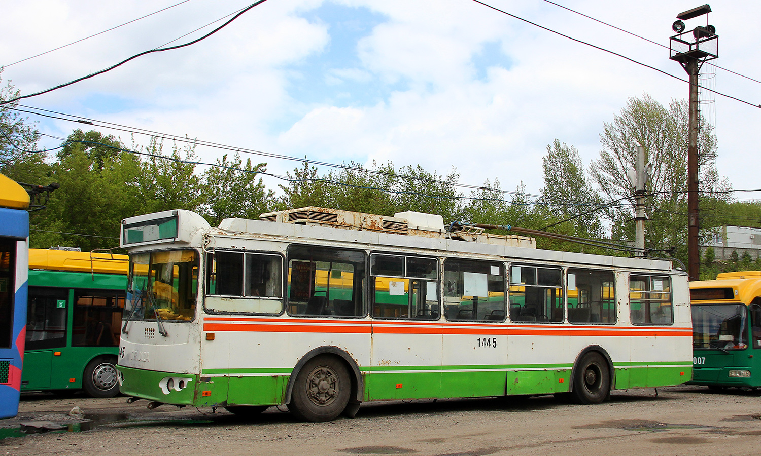 Пенза, ЗиУ-682Г-016 (017) № 1445